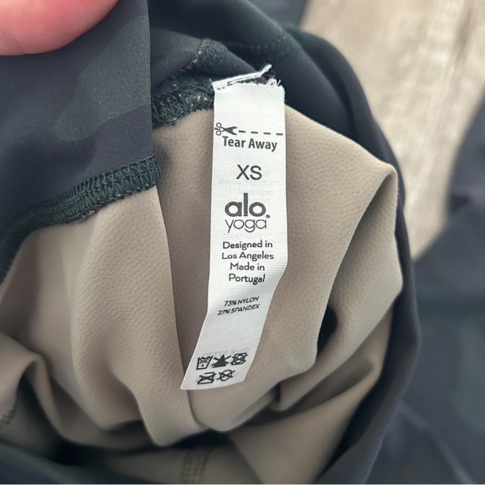 Alo leggings camo